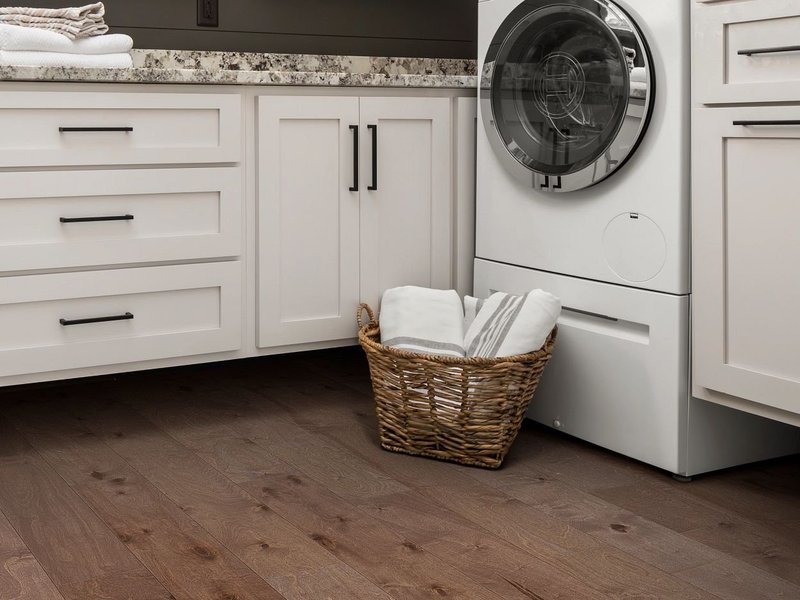 the bathroom vinyl flooring resists even the wear caused by a washing machine